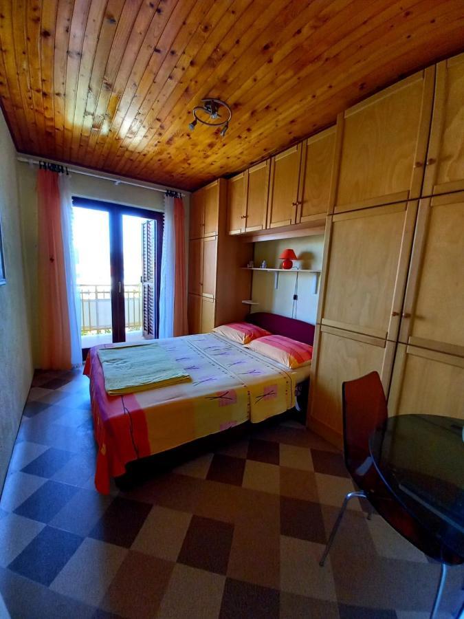 Apartman Toni Trogir Bagian luar foto